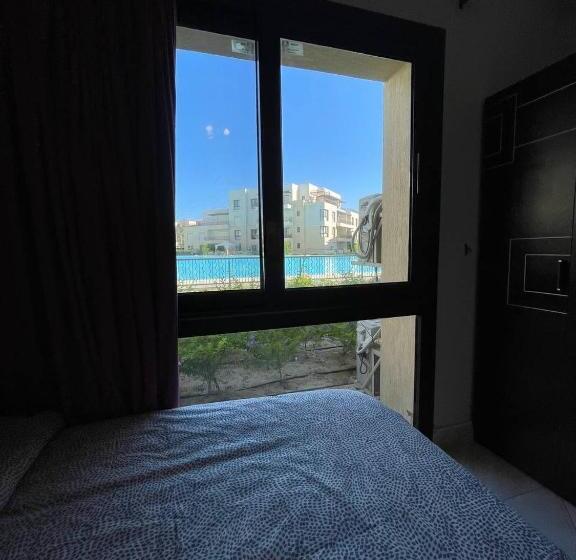 پانسیون Ground Chlat First Row Lagoon 2 Bedrooms At Blanca Marassi