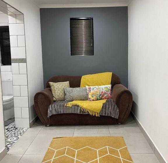 بنسيون Tree Haven