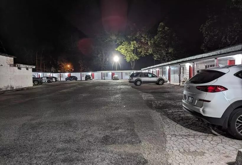 Sands Motel