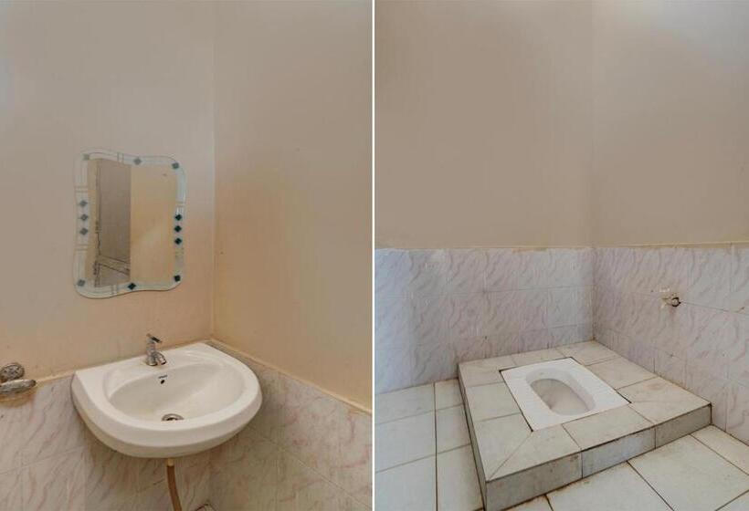 Spot On Hotel Live In