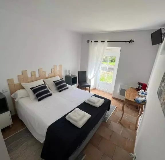 Aamiaismajoitus (B&B) Chambre D Hôte Les Murailles