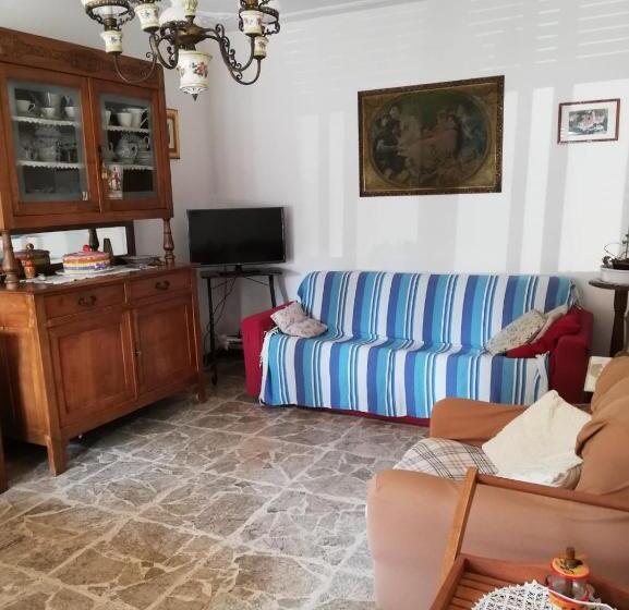 مبيت وإفطار La Casetta Di Pio