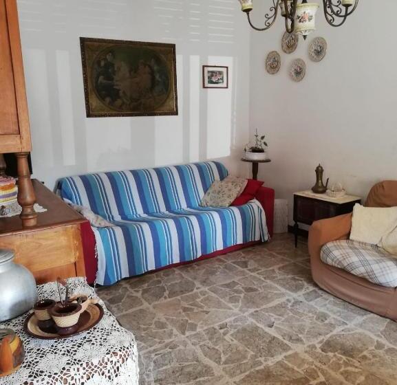 مبيت وإفطار La Casetta Di Pio