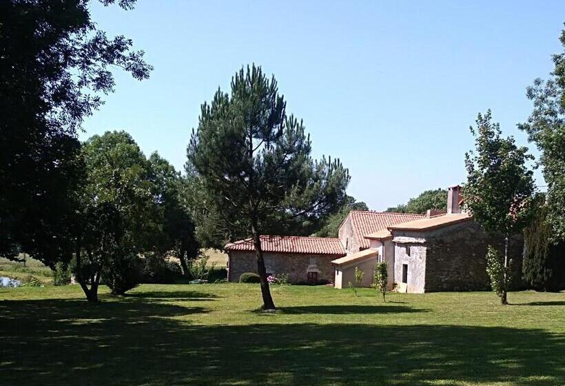 مبيت وإفطار La Petite Maison Dans La Prairie