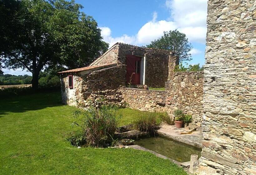 مبيت وإفطار La Petite Maison Dans La Prairie