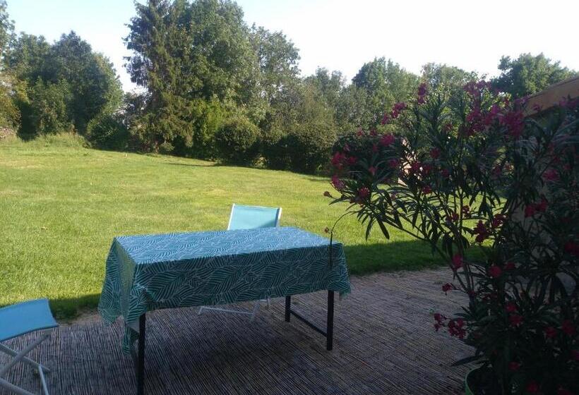 مبيت وإفطار La Petite Maison Dans La Prairie