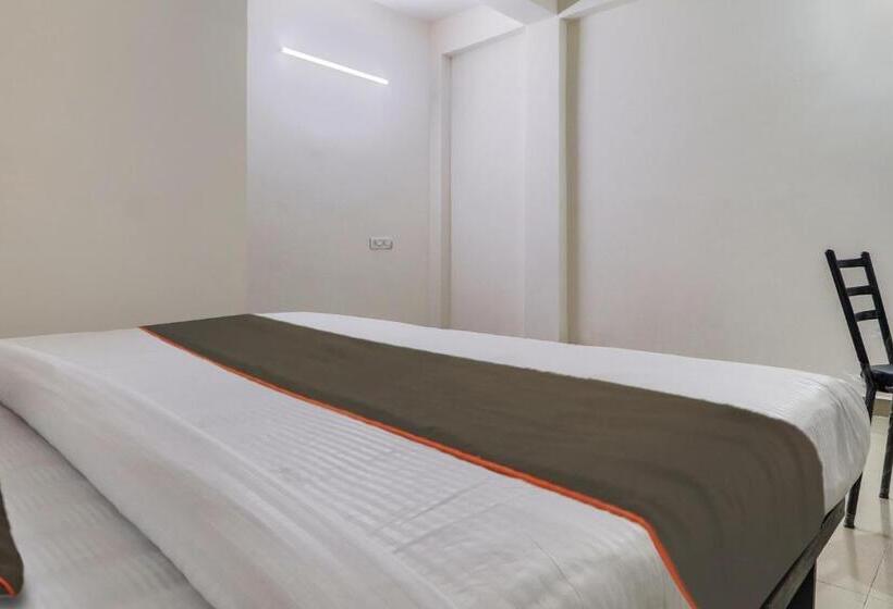 Collection O Hotel Sbr Luxury Rooms