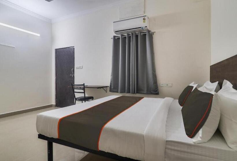 Collection O Hotel Sbr Luxury Rooms