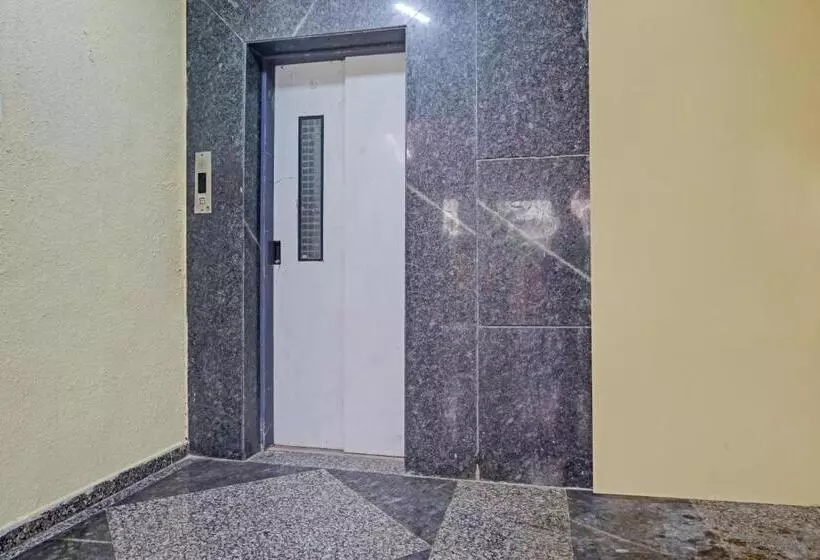 Fabhotel Star Executive