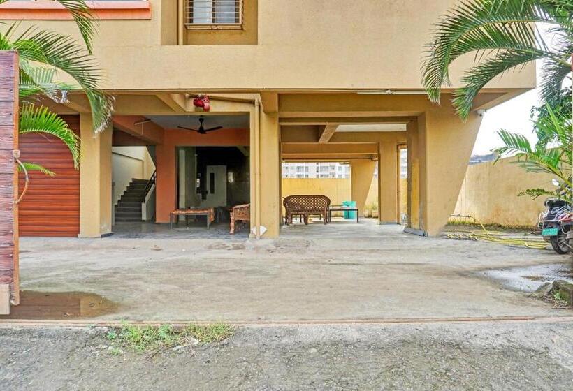 Fabhotel Star Executive