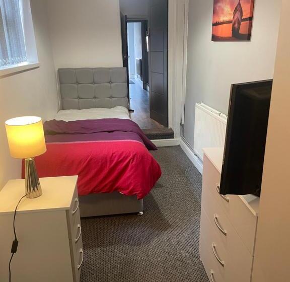 בית מלון כפרי Transformative Housing 6 Bedford