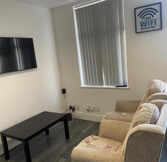 בית מלון כפרי Transformative Housing 6 Bedford