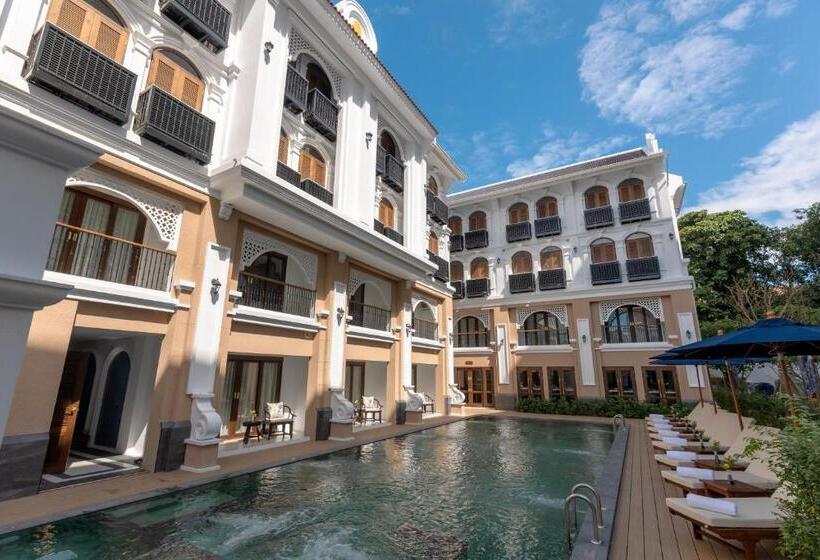 هتل Chino@nimman Luxury Boutique