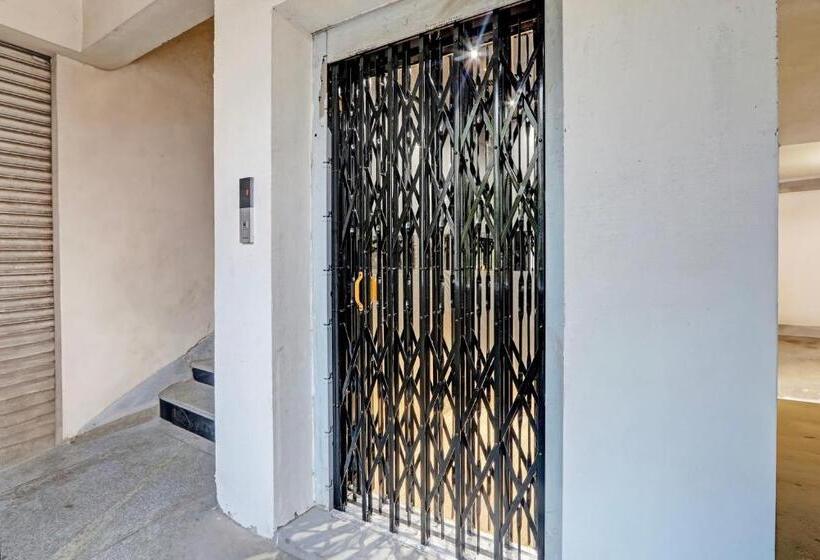 ホテル Collection O Living Tree Suites