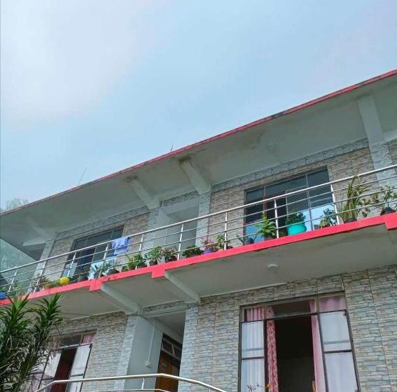 ホテル Oyo The Mountain Soul