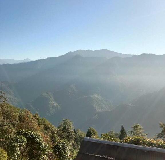 ホテル Oyo The Mountain Soul