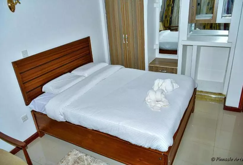 هتل The Mevrose Resort