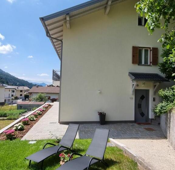 Lalunamia B&b And Holiday Apartment