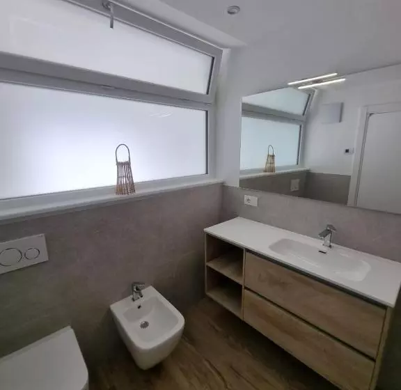 Lalunamia B&b And Holiday Apartment