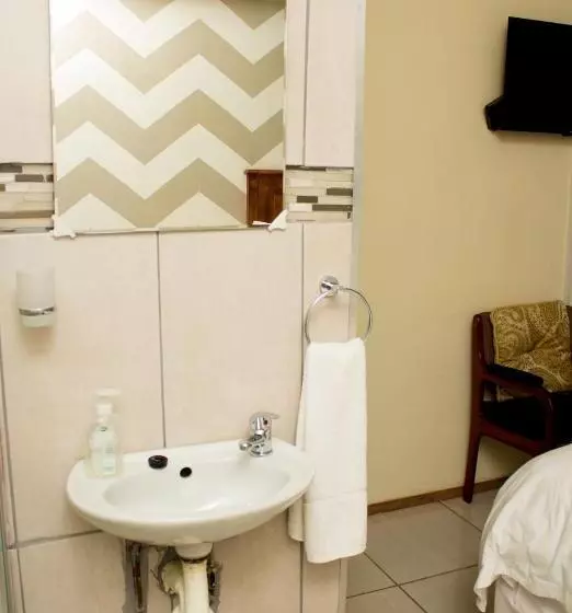 Majatalo Cozy Blue Guesthouse