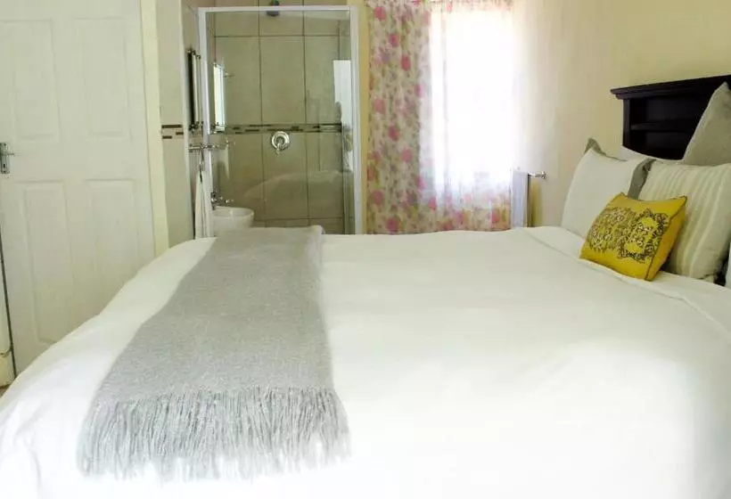 Majatalo Cozy Blue Guesthouse