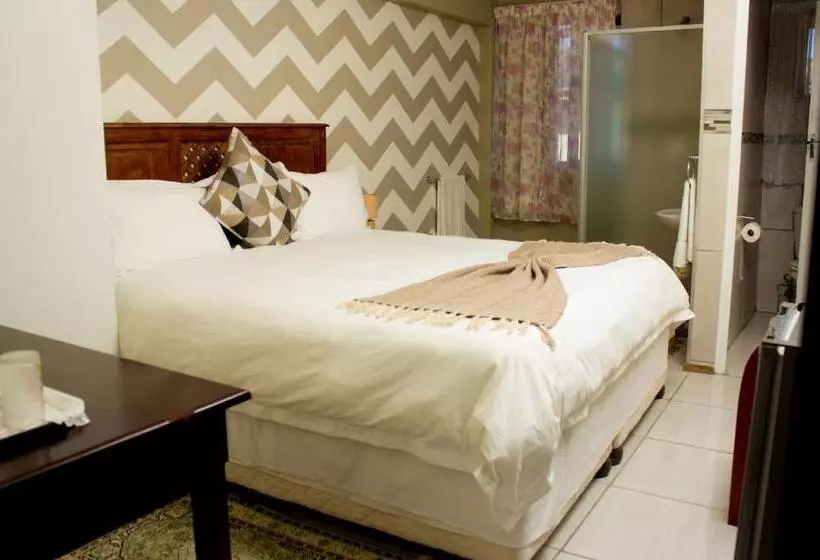 Majatalo Cozy Blue Guesthouse