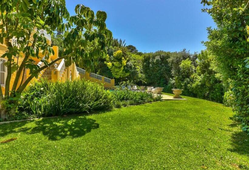 펜션 Devonport House   Constantia