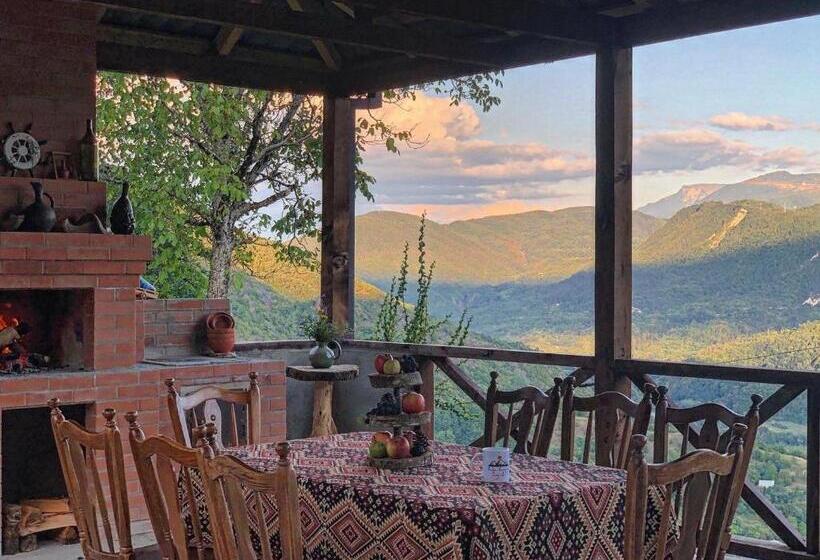 پانسیون Gentry House