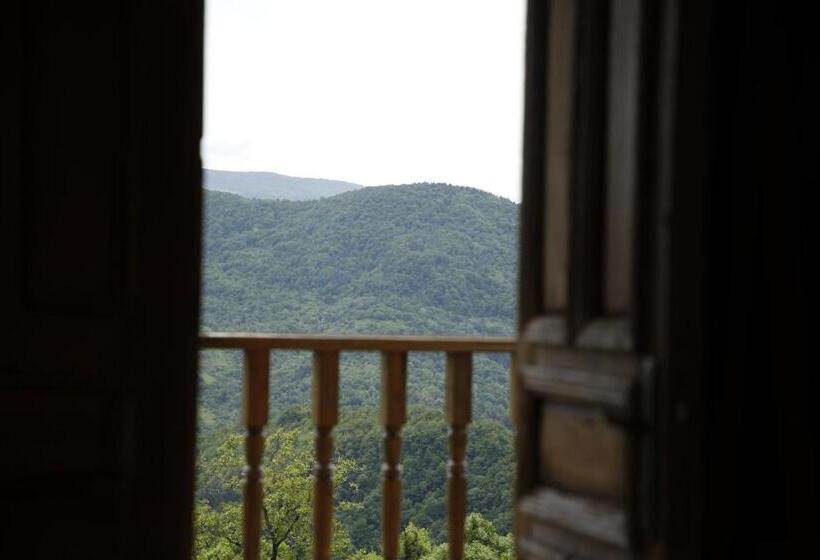 پانسیون Gentry House