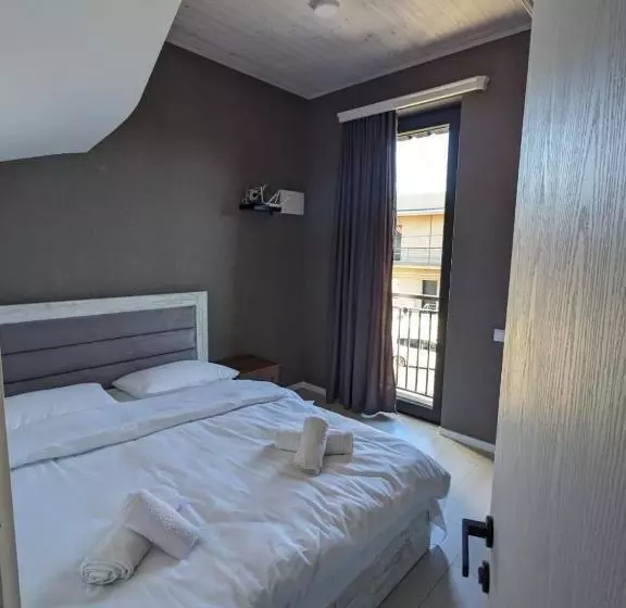 پانسیون Guesthouse Chrdili