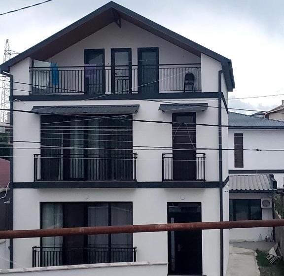 پانسیون Guesthouse Chrdili