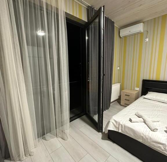 پانسیون Guesthouse Chrdili