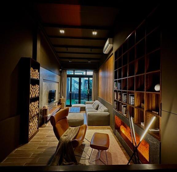 پانسیون Here宅這兒私宅 屏市宅 採自助式入住