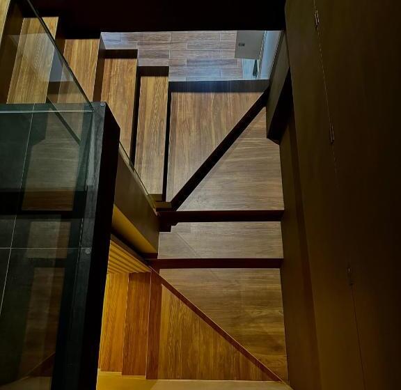 پانسیون Here宅這兒私宅 屏市宅 採自助式入住