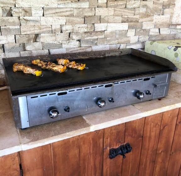 膳宿费 Le P Tit Charrat