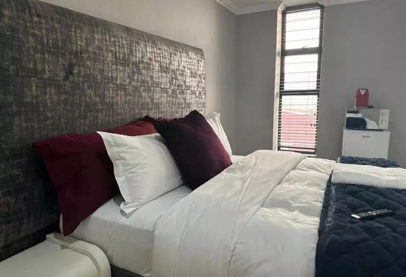 ペンション Platinum Guesthouse Waterkloof