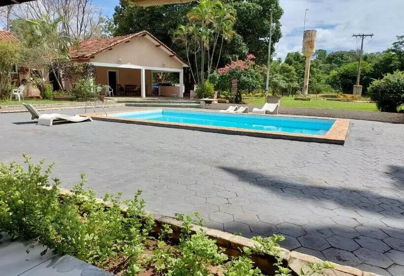 ユースホステル Pousada Cachoeira Do Campo