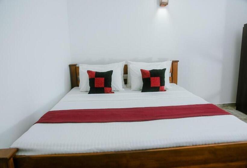 مبيت وإفطار Kadolana Villa