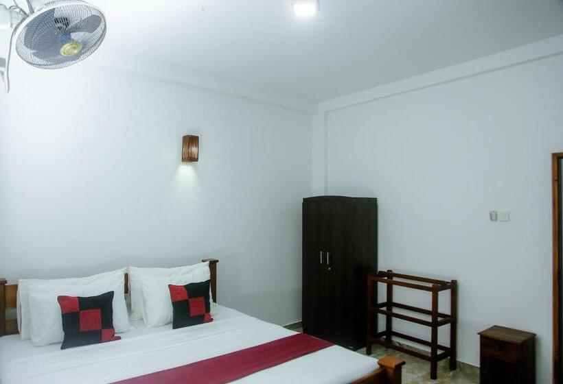 مبيت وإفطار Kadolana Villa