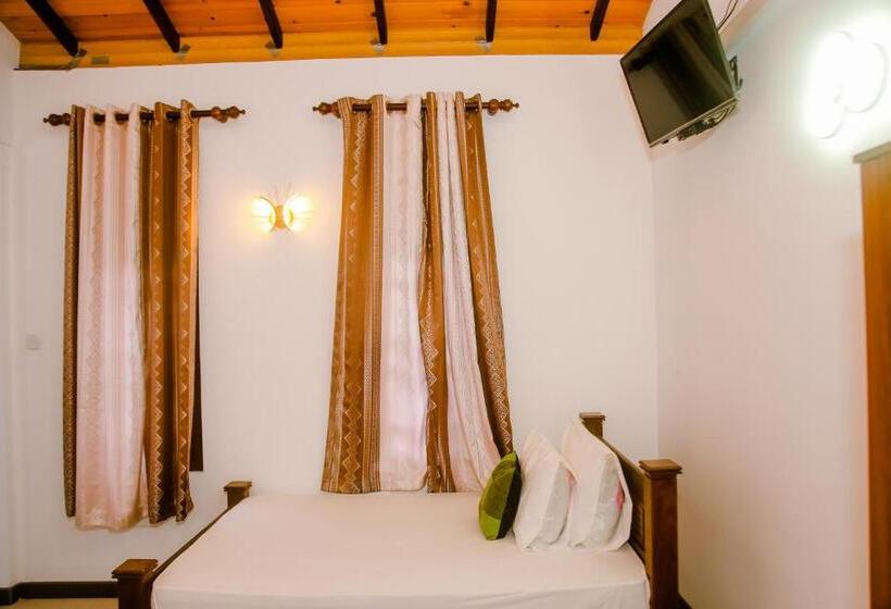 مبيت وإفطار Kadolana Villa