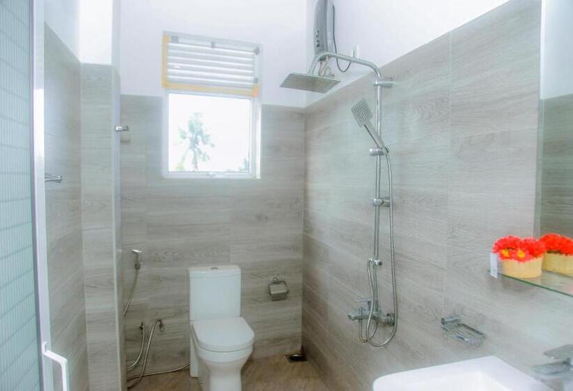 مبيت وإفطار Kadolana Villa