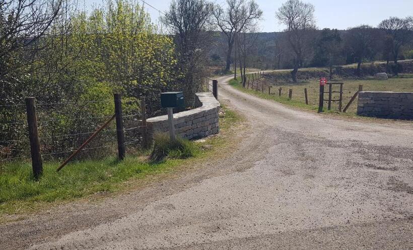 צימר Mas Les Jasses Chambre D Hôte Calme Et Agréable à La Campagne