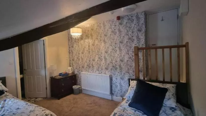 Aamiaismajoitus (B&B) The Plough Inn