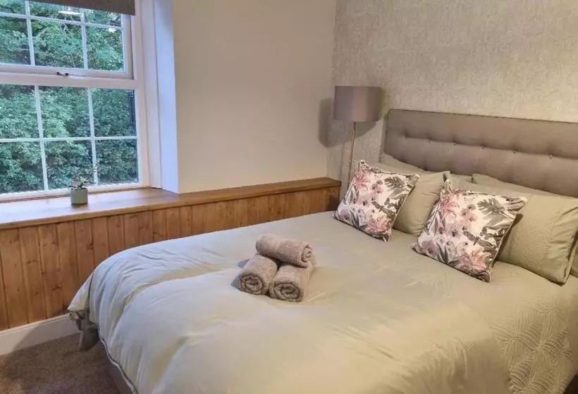 Aamiaismajoitus (B&B) The Plough Inn