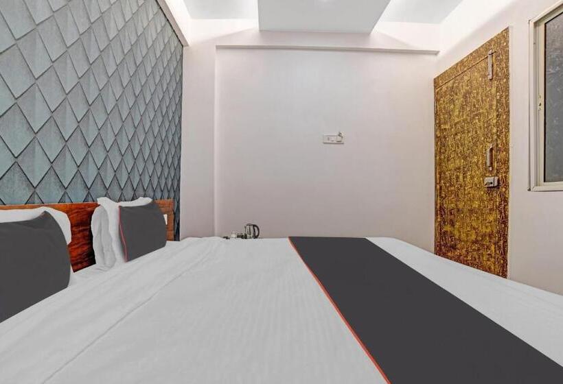 Collection O Hotel Blue Diamond