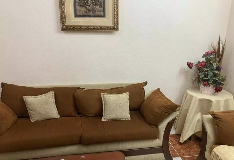 ホテル بيت المصيف