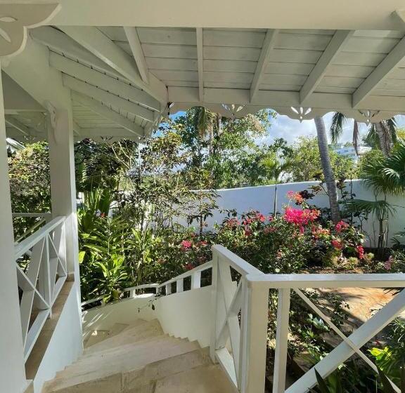 هتل Itaka Loma Bonita