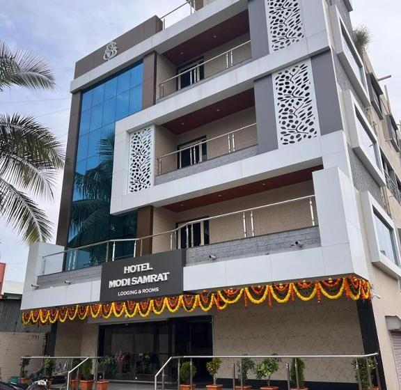 هتل Modi Samrat