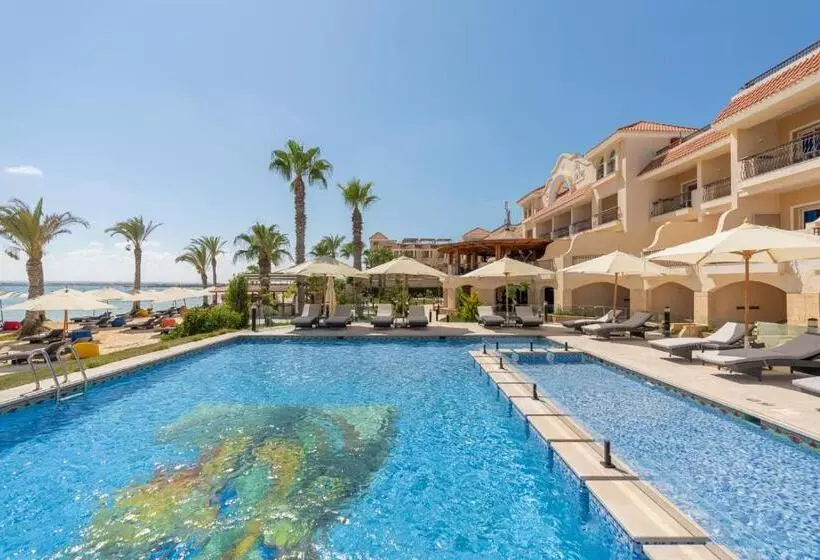 هتل Safir Marsa Matrouh Resort