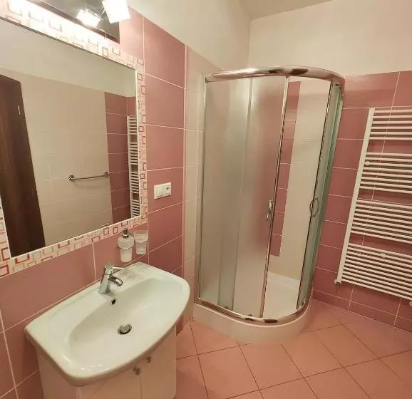 Hotelli Smolenický Zámok